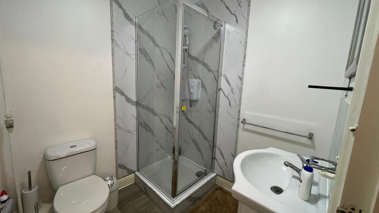 Comfy 2 Bedroom Apartments - Finchley Road, London Exteriör bild