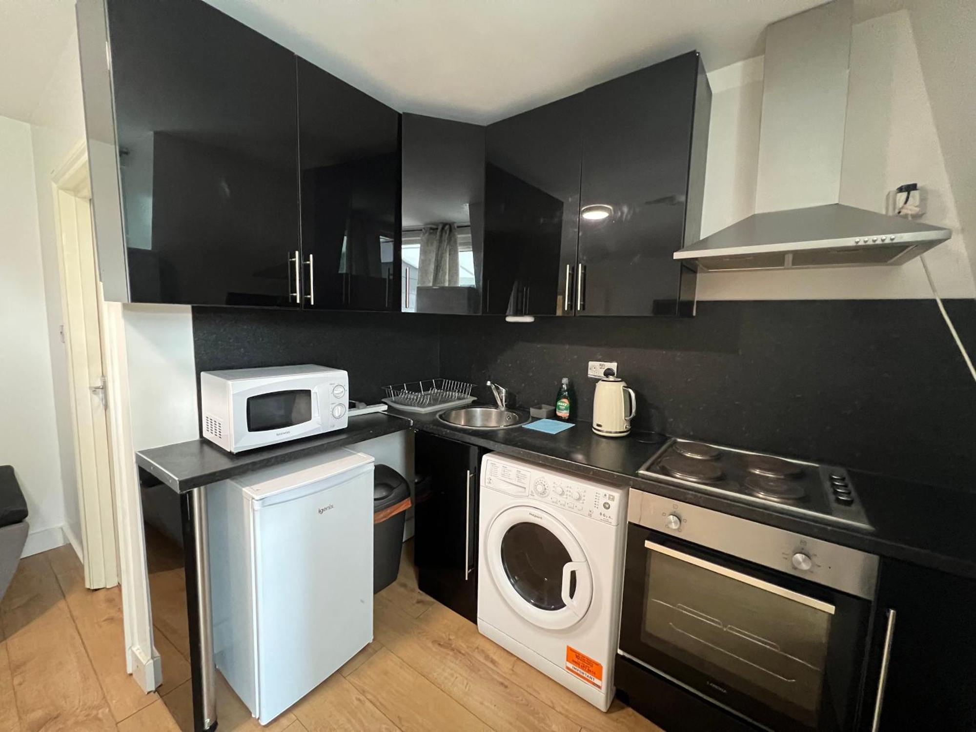 Comfy 2 Bedroom Apartments - Finchley Road, London Exteriör bild
