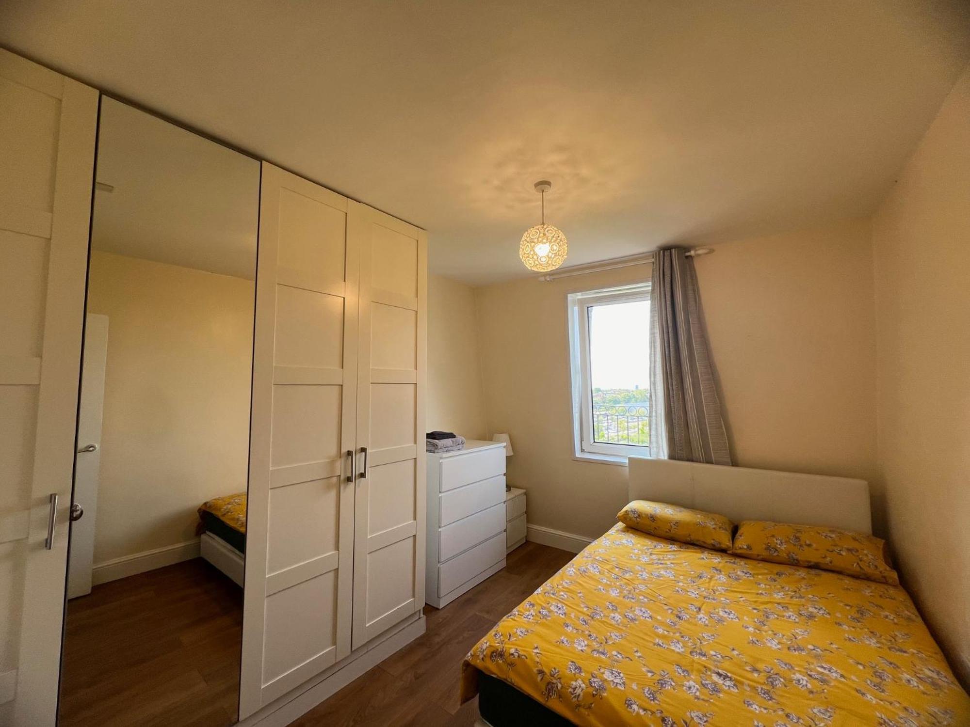 Comfy 2 Bedroom Apartments - Finchley Road, London Exteriör bild