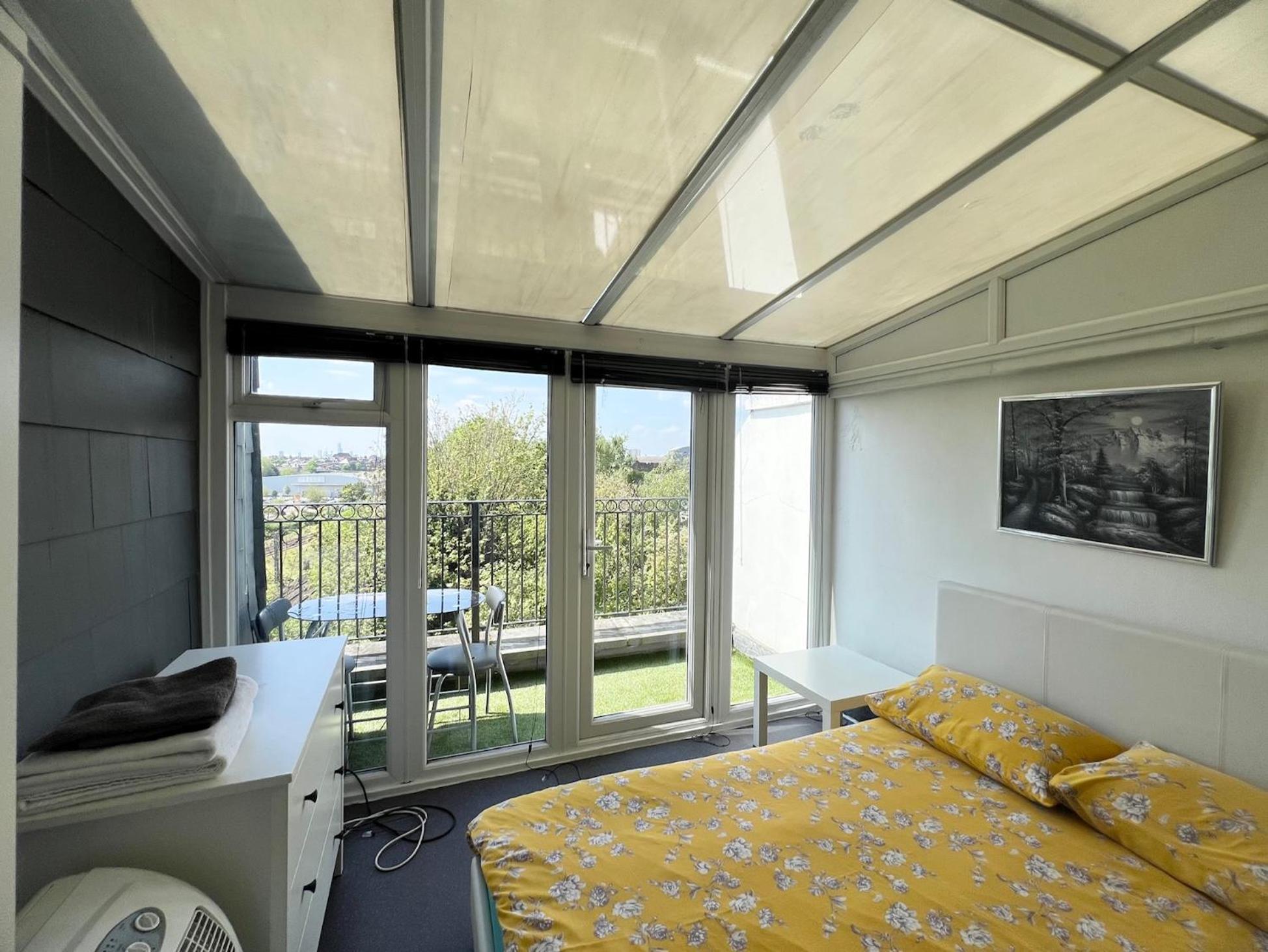 Comfy 2 Bedroom Apartments - Finchley Road, London Exteriör bild